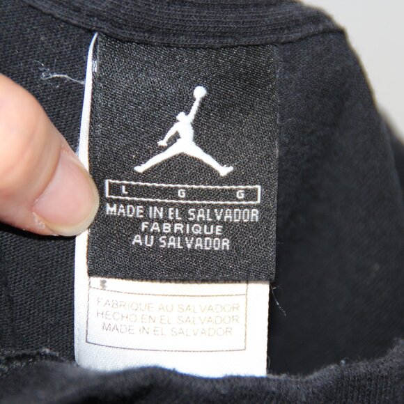 Vintage Men's Nike Air Jordan 18 Years of Love T-Shirt Black Sz Large - Picture 7 of 8
